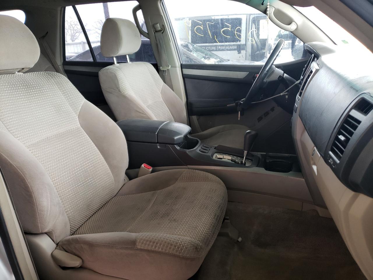 Zdjęcie 5 z aukcji – 2005 TOYOTA 4RUNNER SR z VIN JTEZU14R950058072