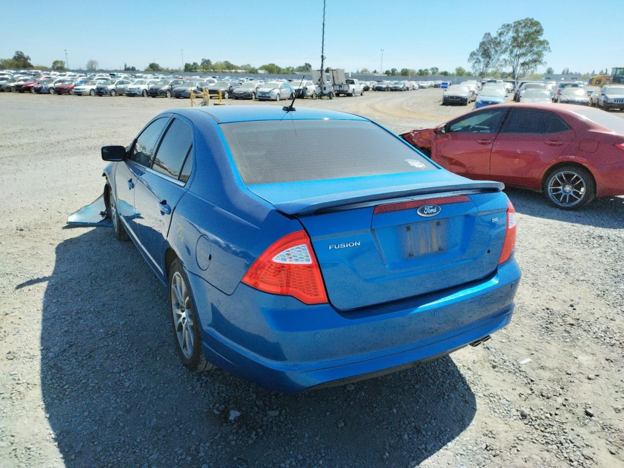 Photo 3 from auction – 2011 FORD FUSION SE with VIN 3FAHP0HA0BR108705