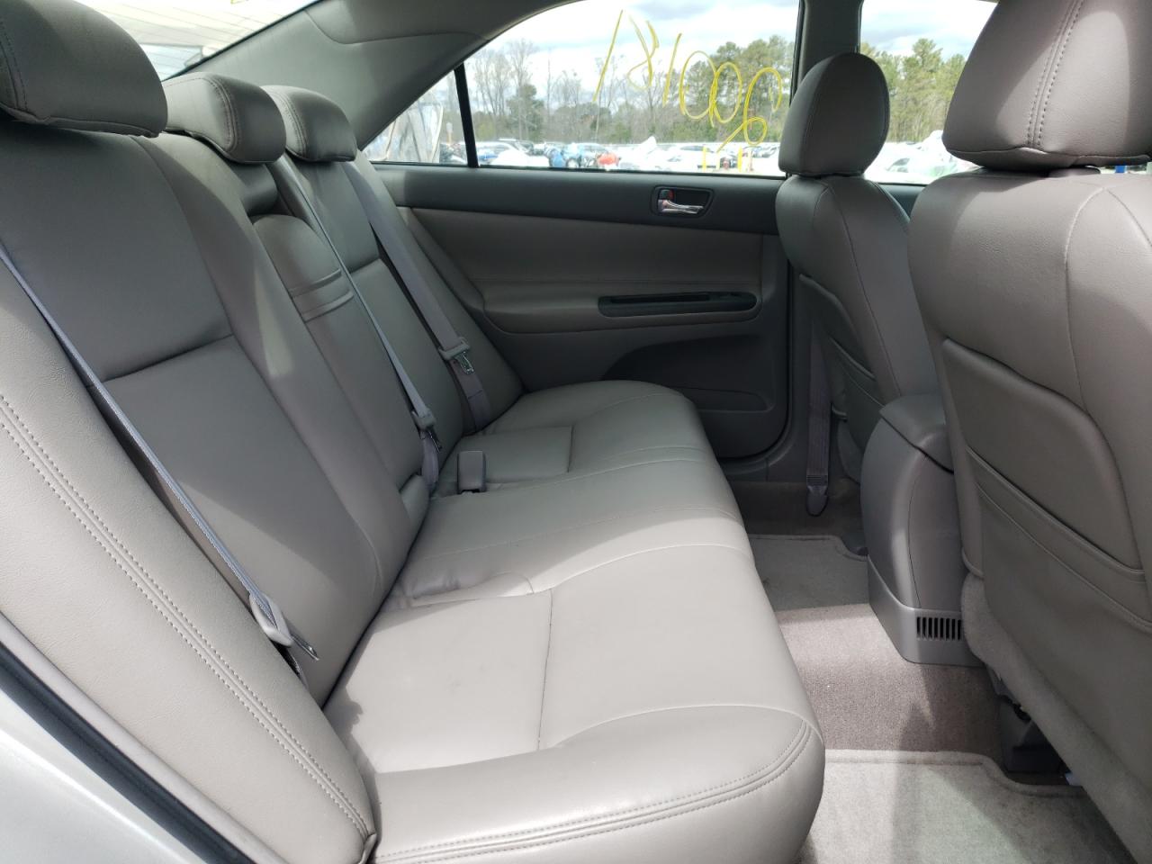 Photo 6 from auction – 2005 TOYOTA CAMRY LE with VIN 4T1BE32K15U054669