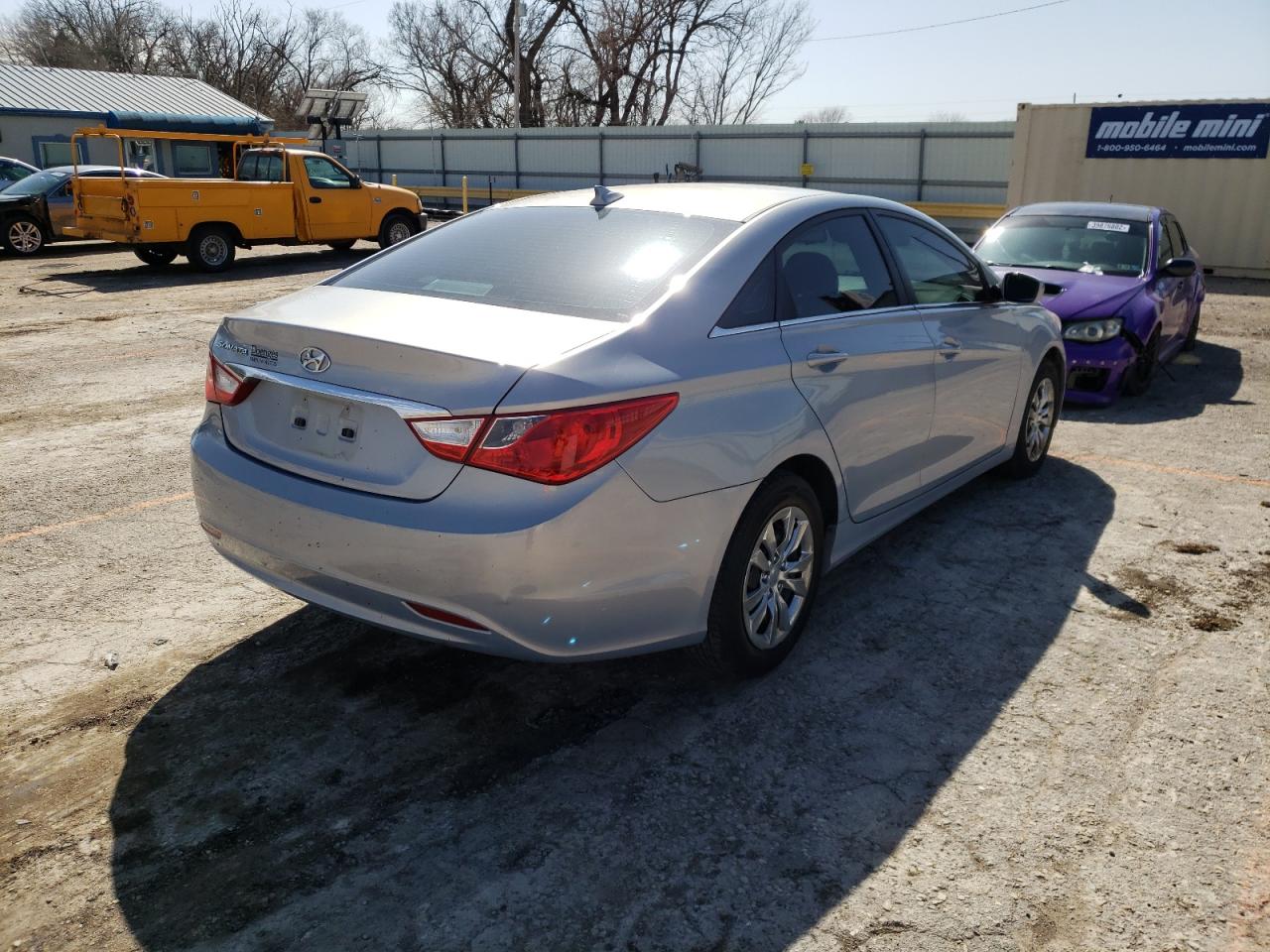 Photo 4 from auction – 2012 HYUNDAI SONATA GLS with VIN 5NPEB4AC1CH355265