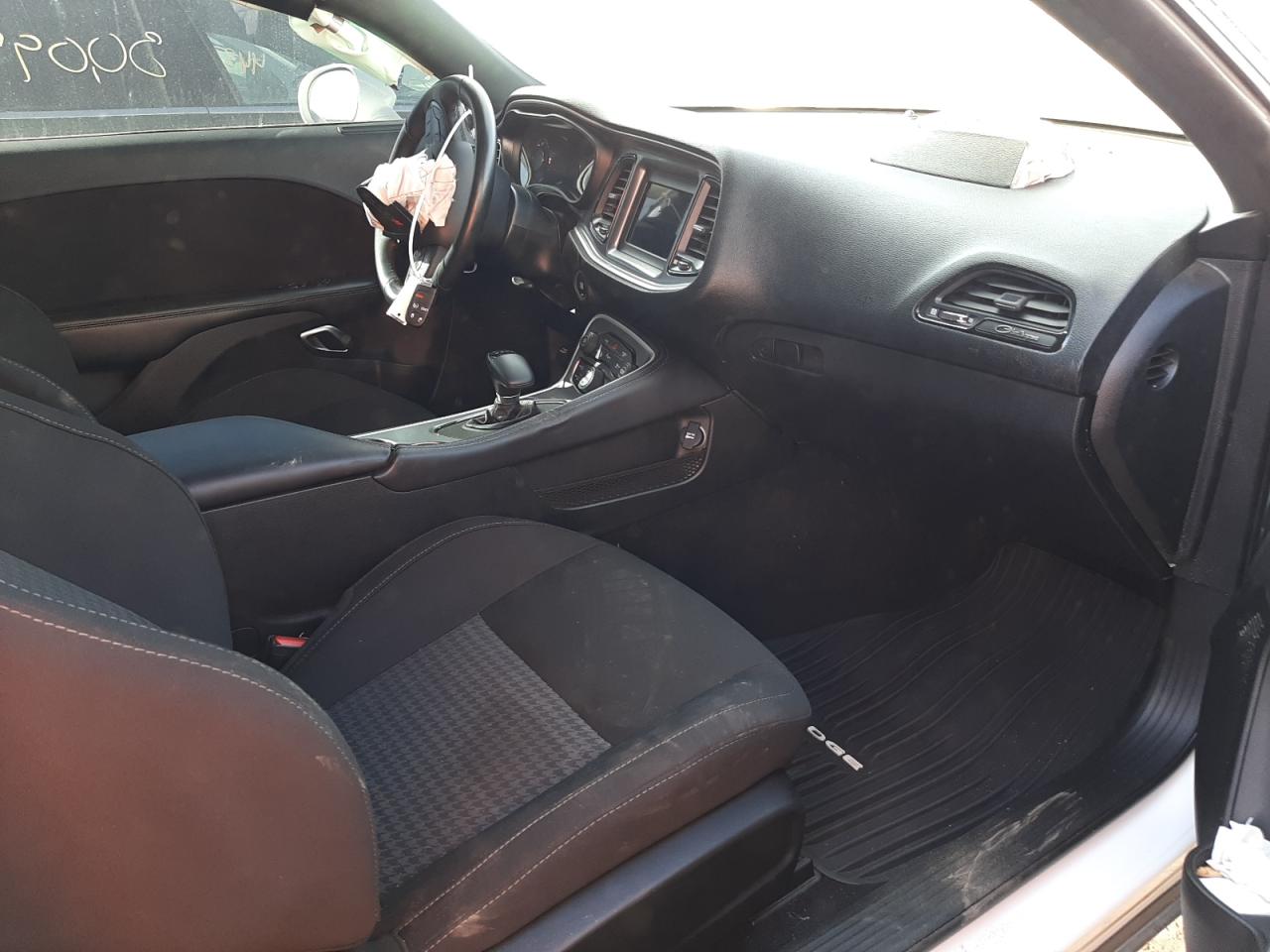 Photo 5 from auction – 2020 DODGE CHALLENGER with VIN 2C3CDZBT9LH189877