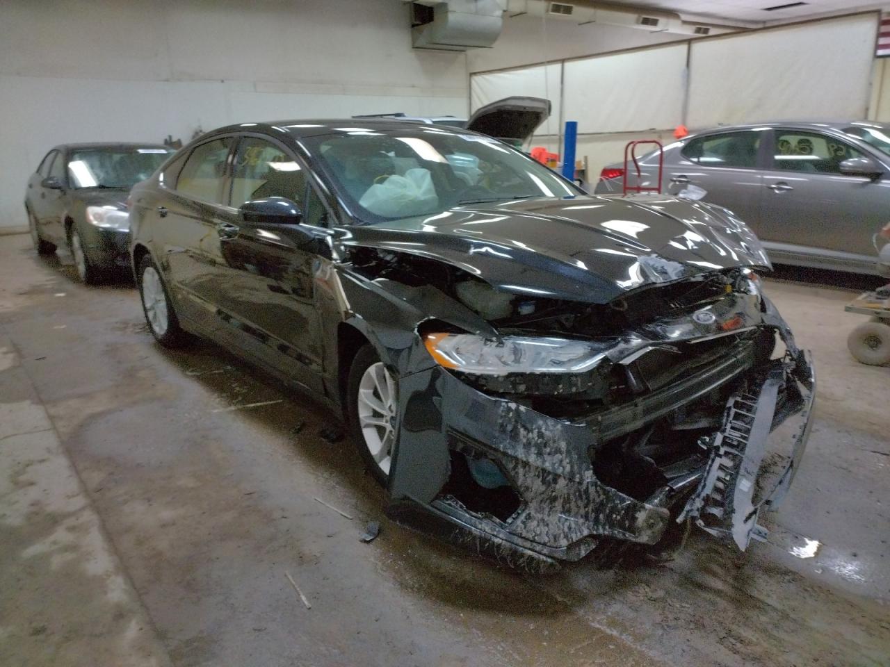FORD FUSION SE 2020 with VIN 3FA6P0HD9LR225329 - Photo from auction