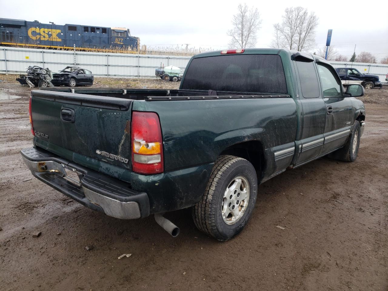 Photo 4 from auction – 2001 CHEVROLET SILVERADO with VIN 2GCEC19T511188908