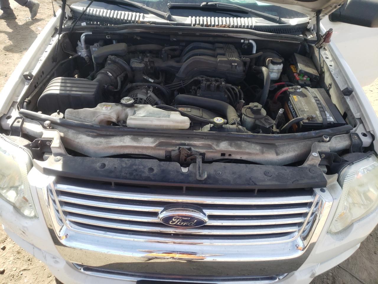 Photo 7 from auction – 2008 FORD EXPLORER X with VIN 1FMEU63E78UA59101
