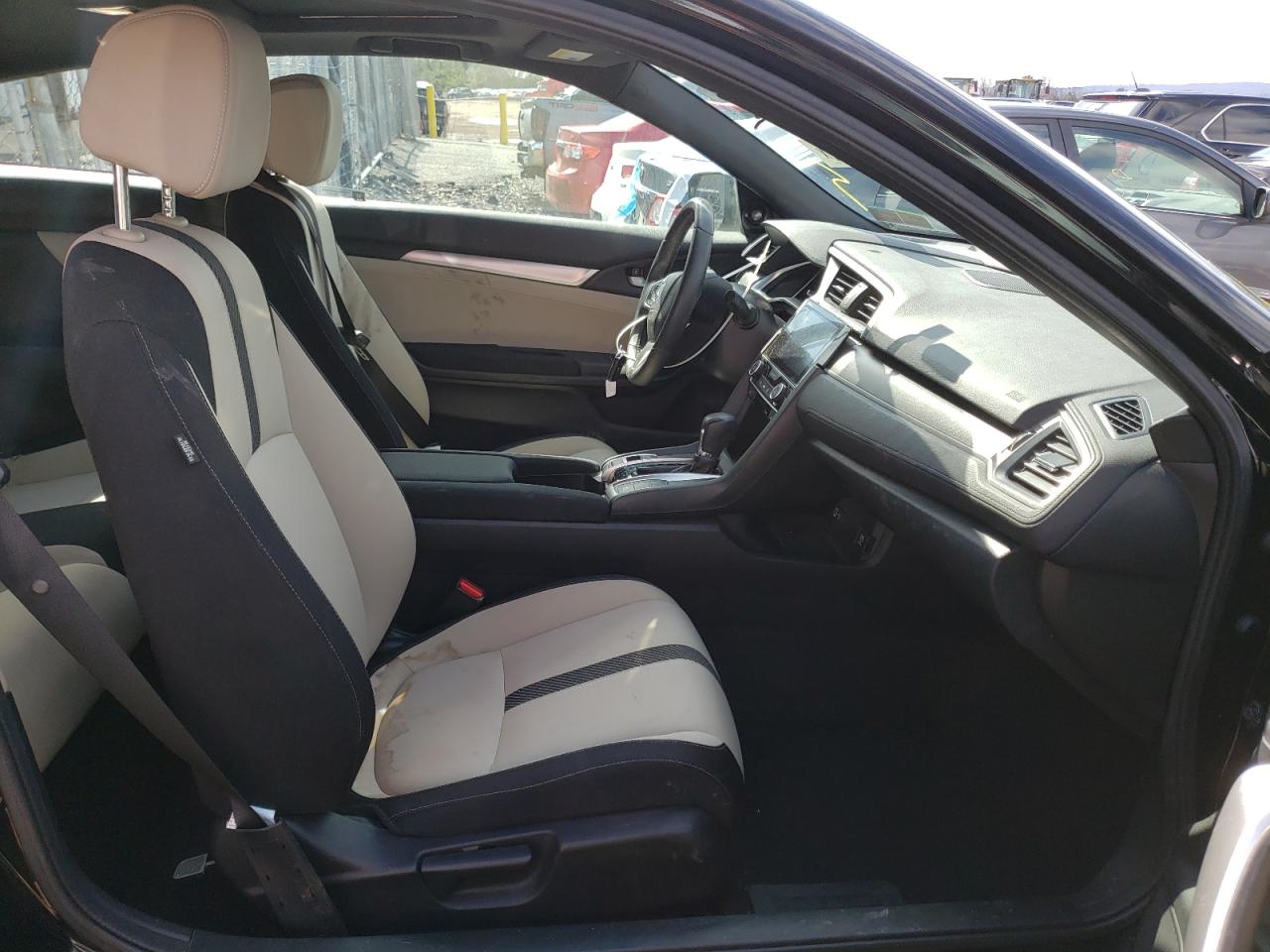 Photo 5 from auction – 2018 HONDA CIVIC EX with VIN 2HGFC3B34JH351888