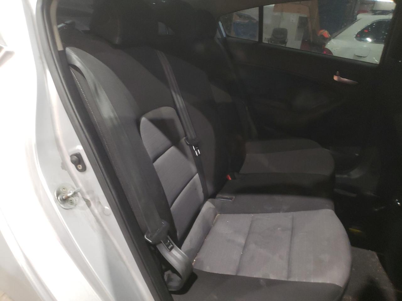 Photo 6 from auction – 2015 KIA FORTE LX with VIN KNAFX4A60F5356053