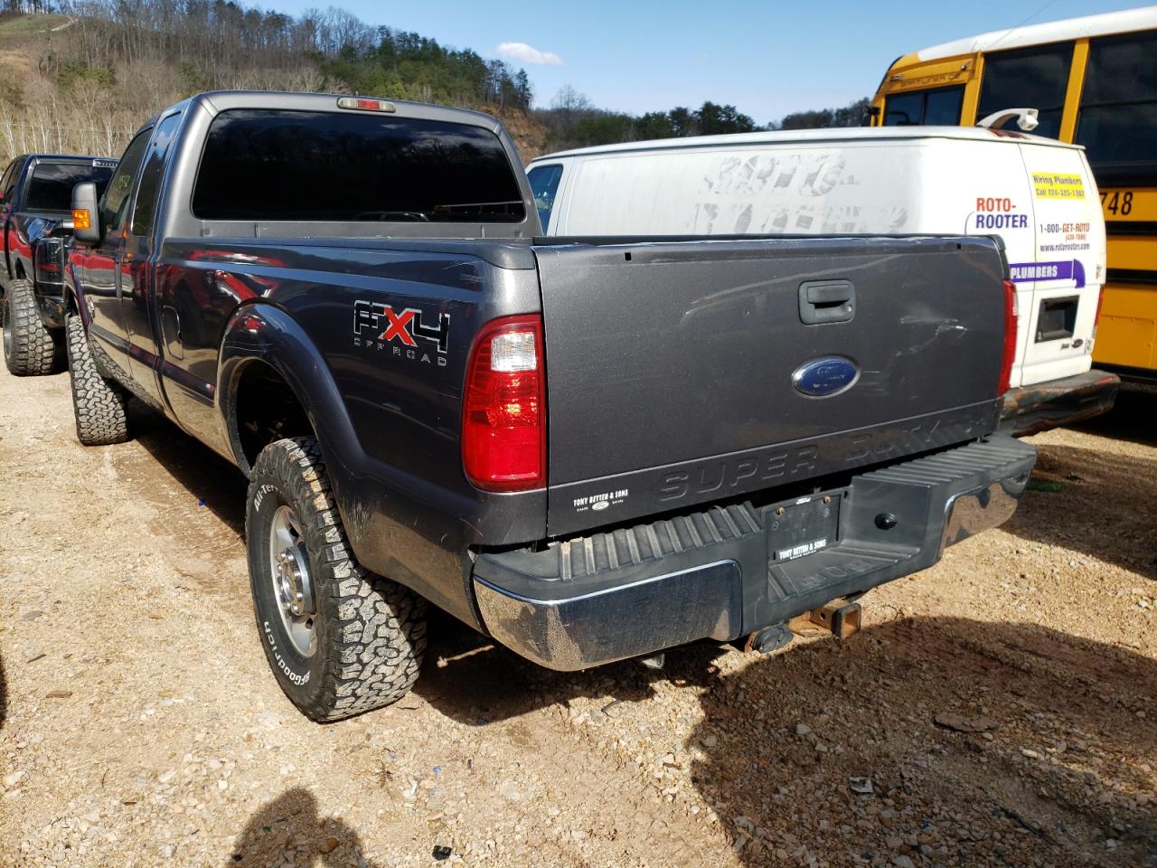 Photo 3 from auction – 2011 FORD F350 SUPER with VIN 1FT8X3BT8BEA31350
