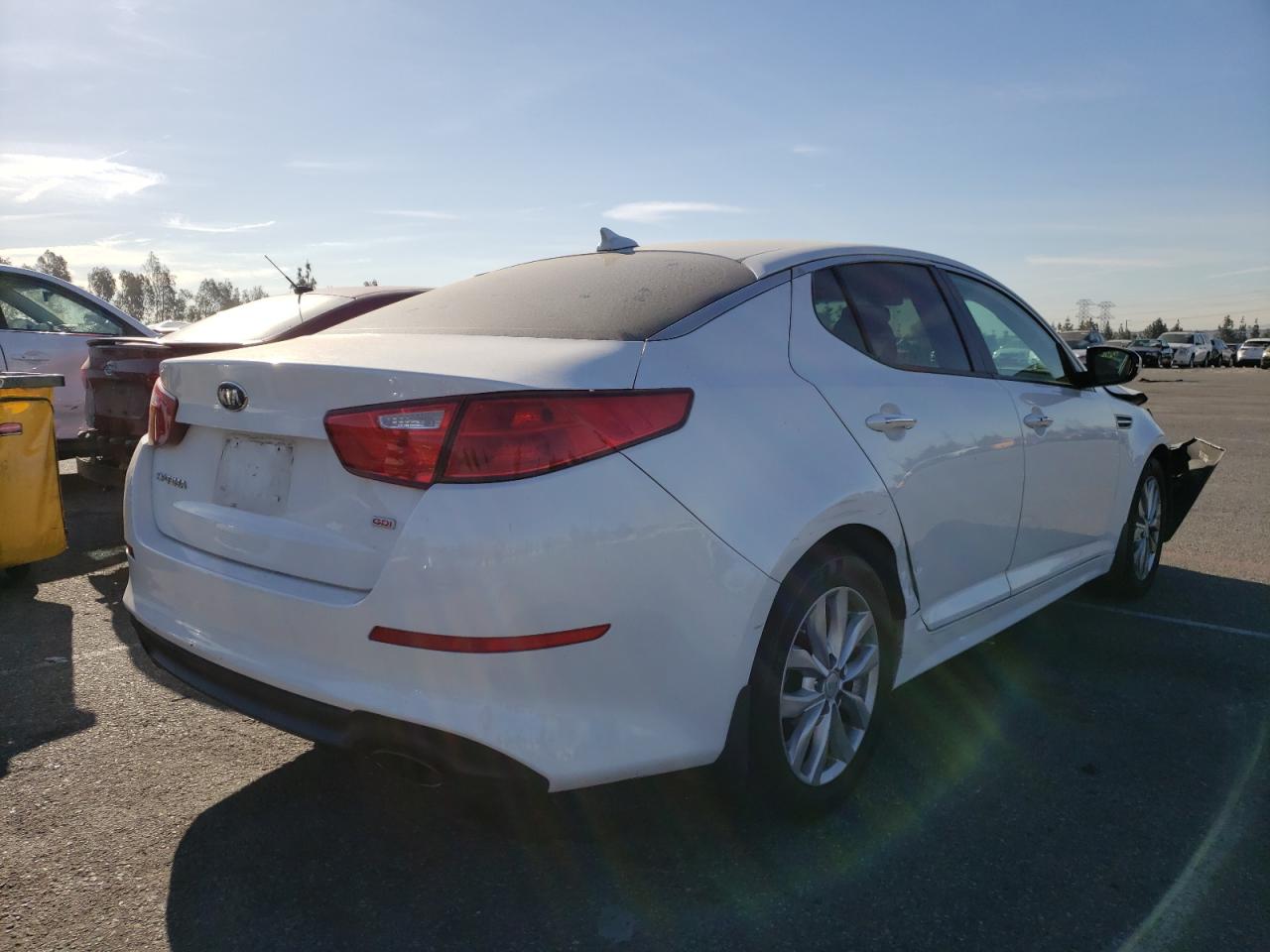 Photo 4 from auction – 2015 KIA OPTIMA EX with VIN 5XXGN4A71FG403270