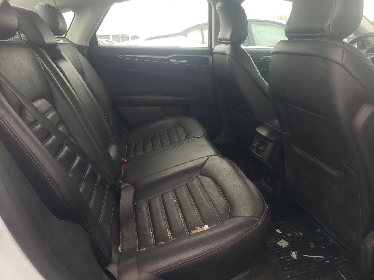 Photo 6 from auction – 2016 FORD FUSION SE with VIN 3FA6P0T97GR381233