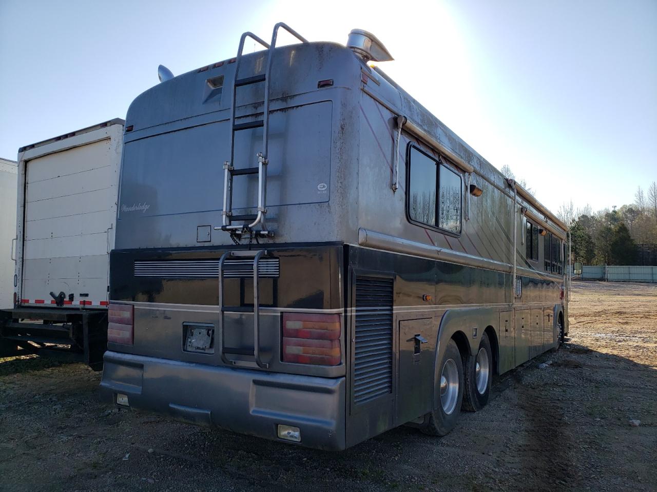 Photo 4 from auction – 1992 BLUE BIRD MPV with VIN 1BBCNBK89NF046675