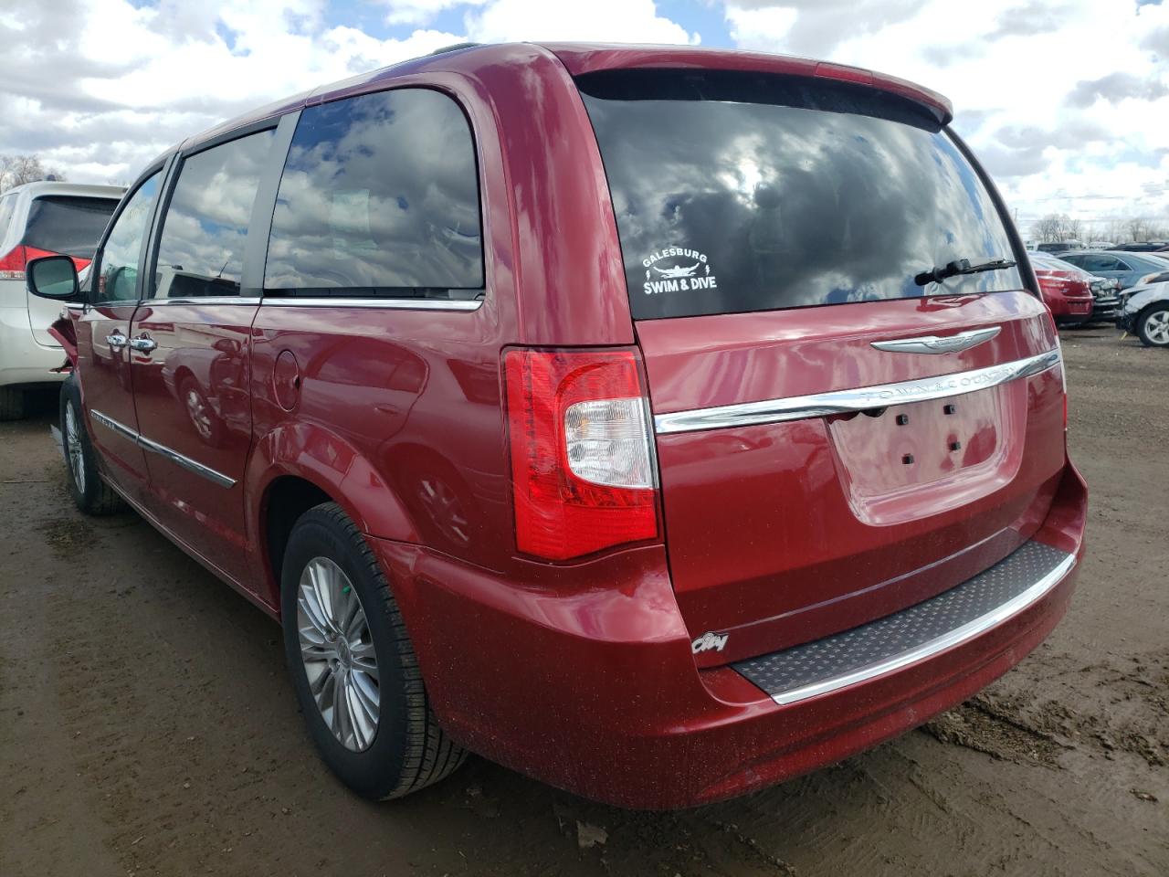 Photo 3 from auction – 2016 CHRYSLER TOWN & COU with VIN 2C4RC1CG4GR190852