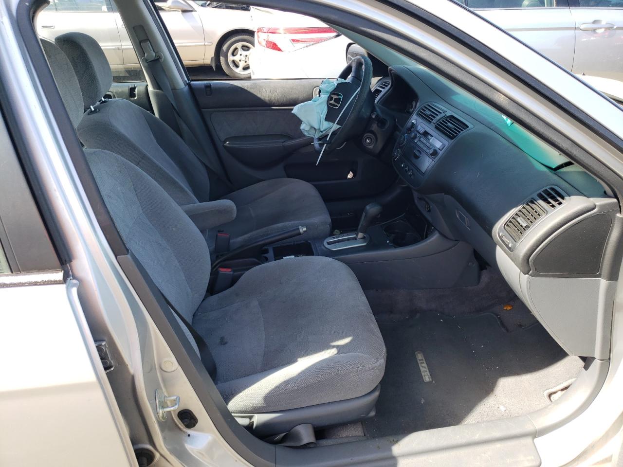 Photo 5 from auction – 2002 HONDA CIVIC LX with VIN JHMES16522S006302