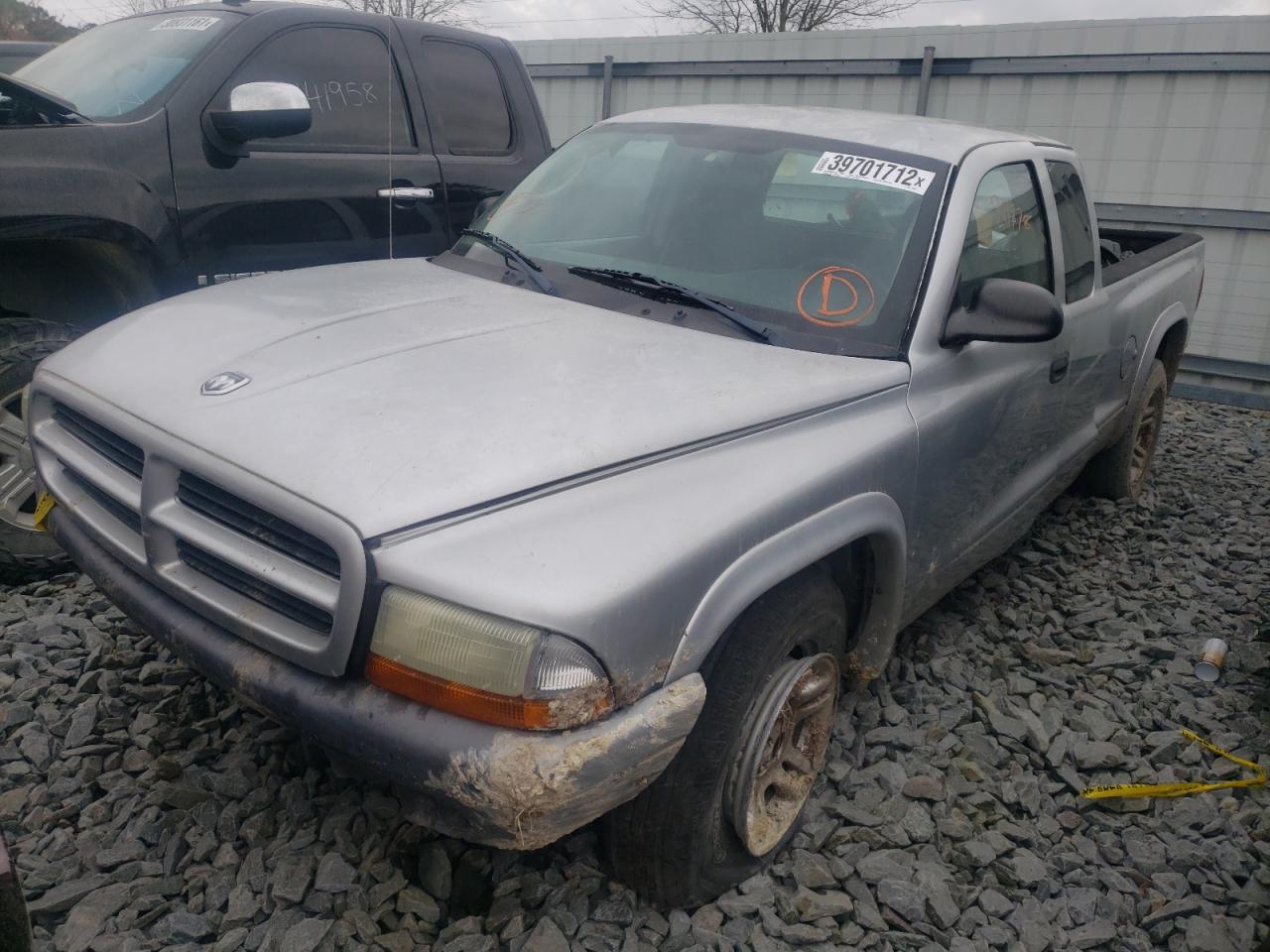 Photo 2 from auction – 2003 DODGE DAKOTA SXT with VIN 1D7HL12X73S133556