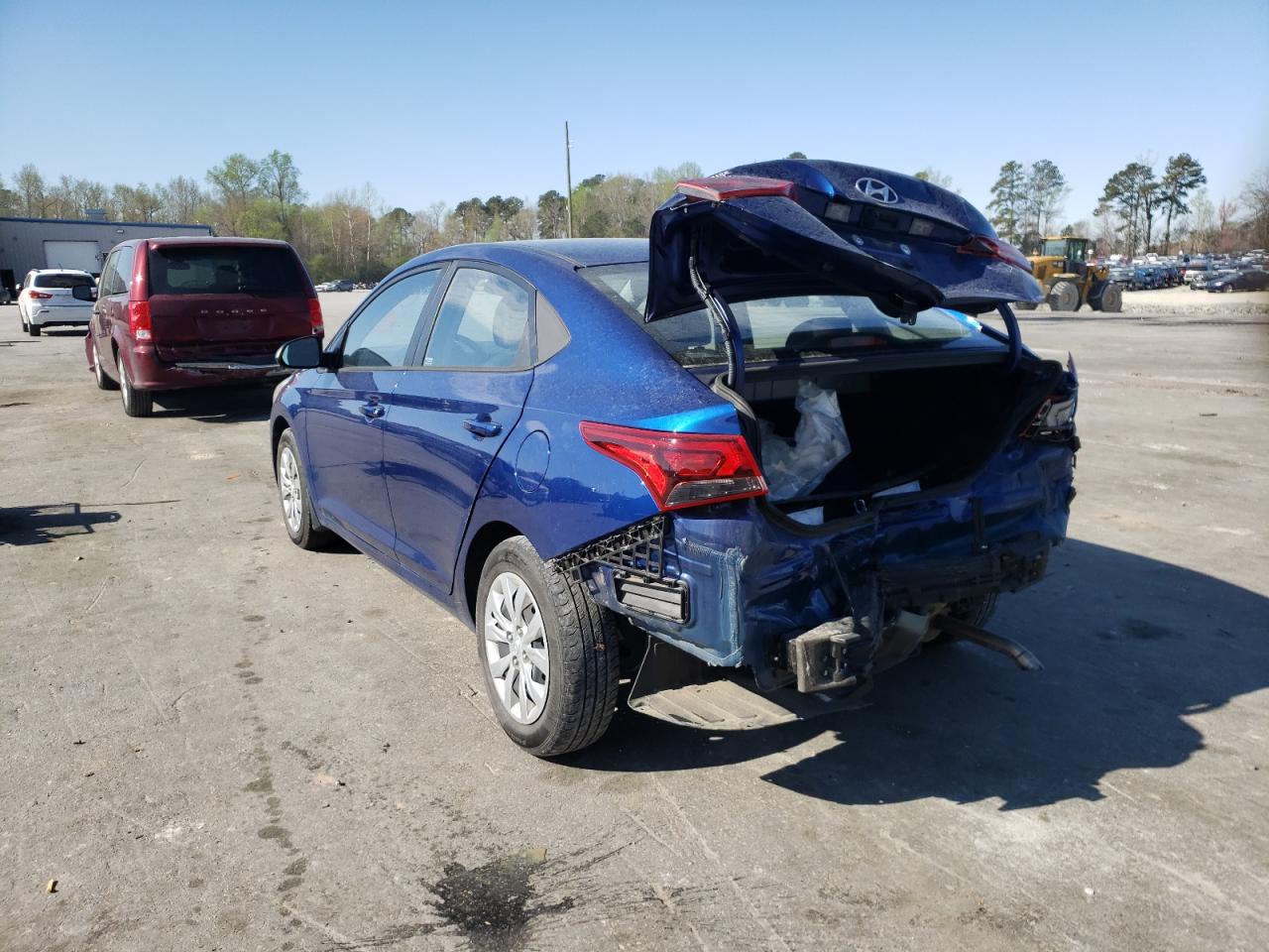 Photo 3 from auction – 2019 HYUNDAI ACCENT SE with VIN 3KPC24A39KE051613
