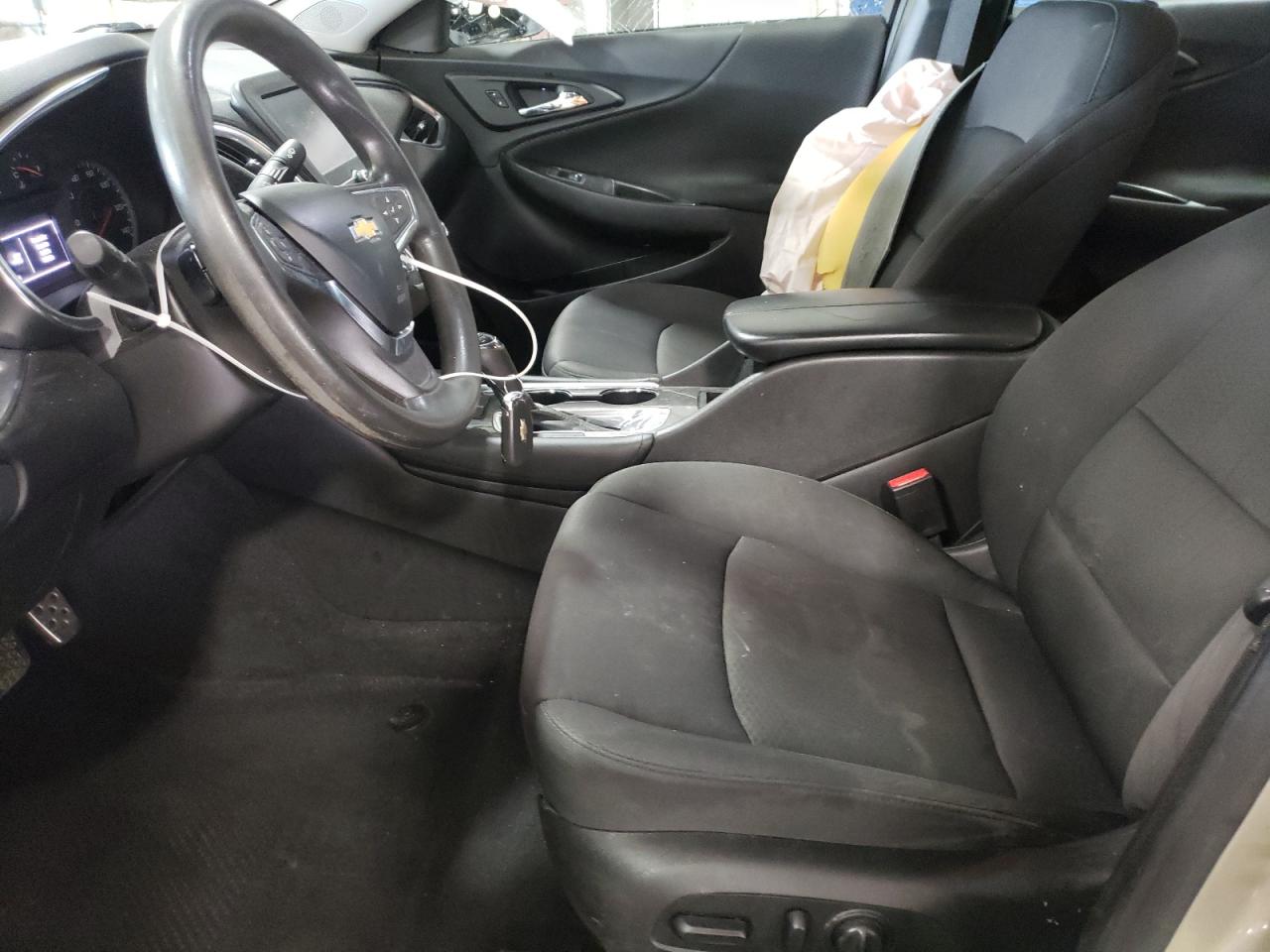 Photo 5 from auction – 2016 CHEVROLET MALIBU LT with VIN 1G1ZE5ST5GF263467