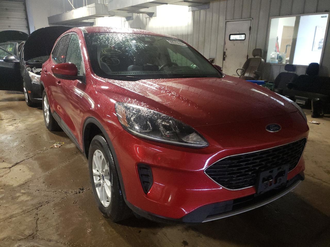 FORD ESCAPE SE 2020 with VIN 1FMCU9G68LUA07755 - Photo from auction