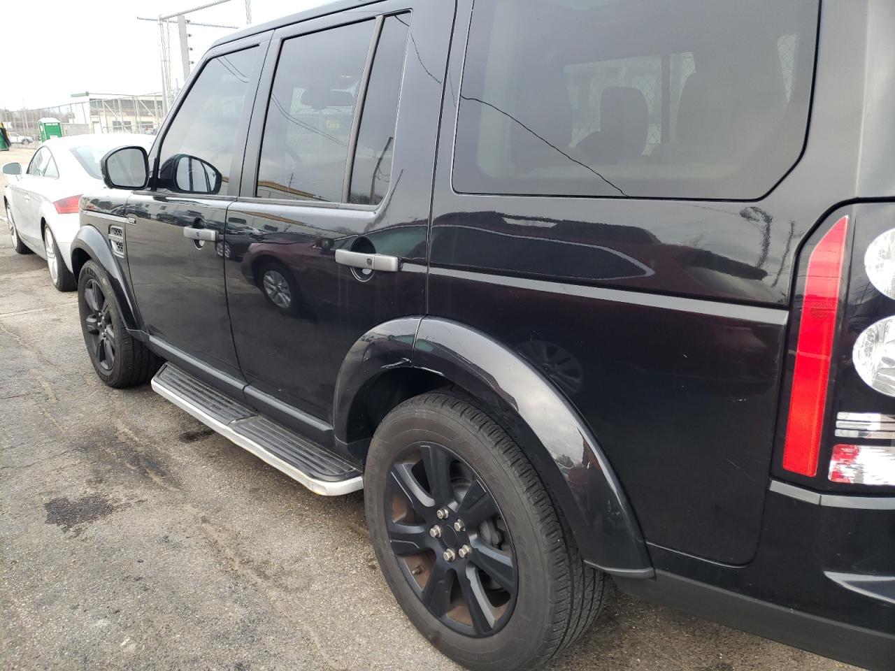 Photo 9 from auction – 2016 LAND ROVER LR4 HSE with VIN SALAG2V65GA806440
