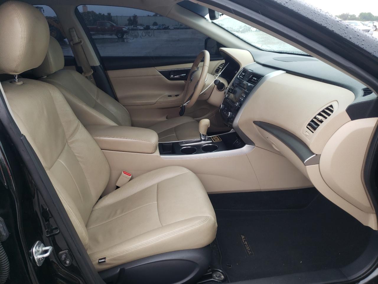 Photo 5 from auction – 2015 NISSAN ALTIMA 2.5 with VIN 1N4AL3AP7FC250227