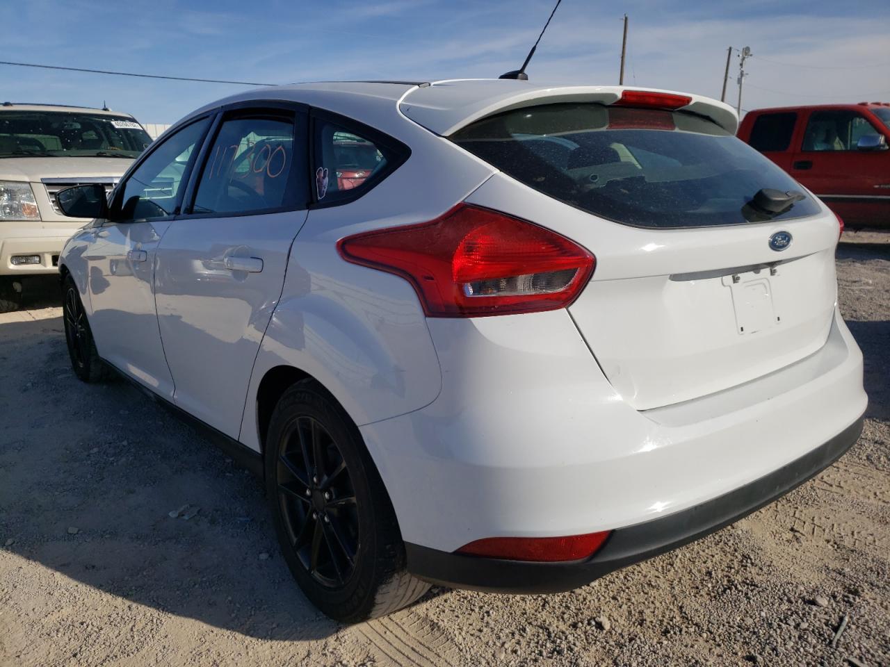 Photo 3 from auction – 2016 FORD FOCUS SE with VIN 1FADP3K20GL247529