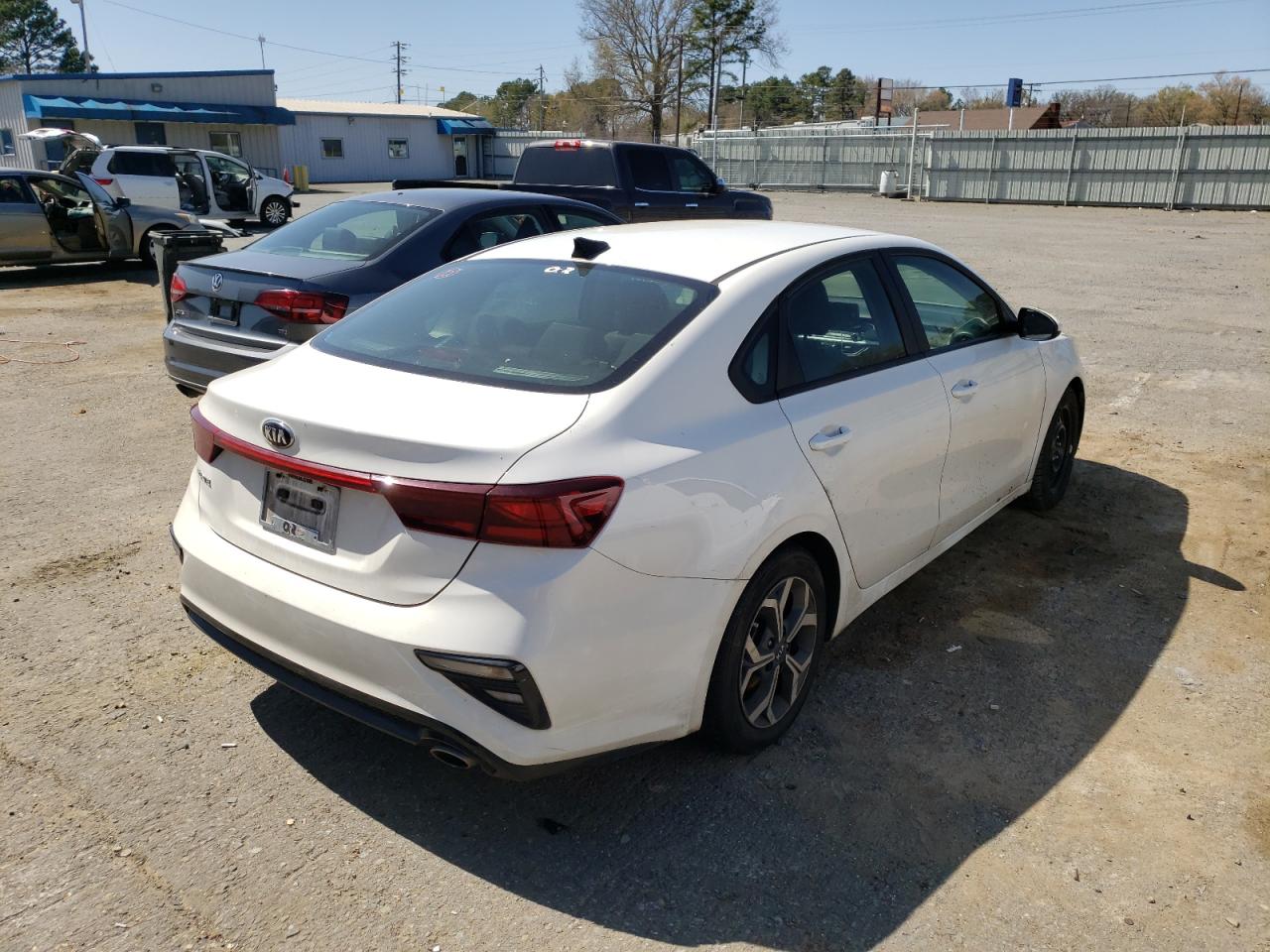 Photo 4 from auction – 2019 KIA FORTE FE with VIN 3KPF24AD3KE068834