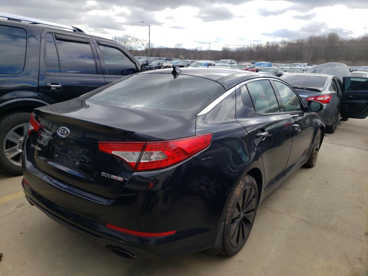 Photo 4 from auction – 2012 KIA OPTIMA SX with VIN 5XXGR4A64CG009351