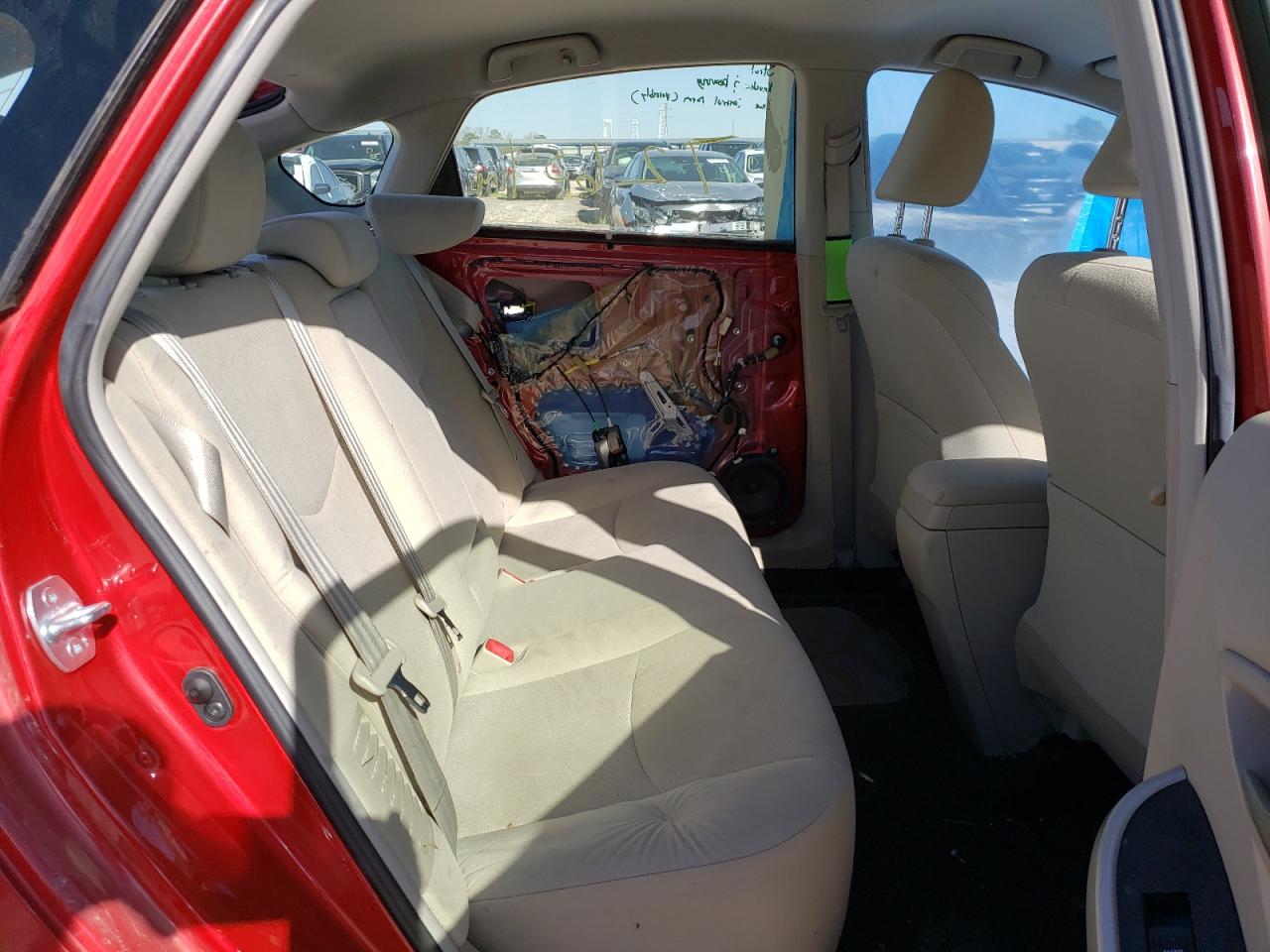 Photo 6 from auction – 2015 TOYOTA PRIUS with VIN JTDKN3DU7F0414698