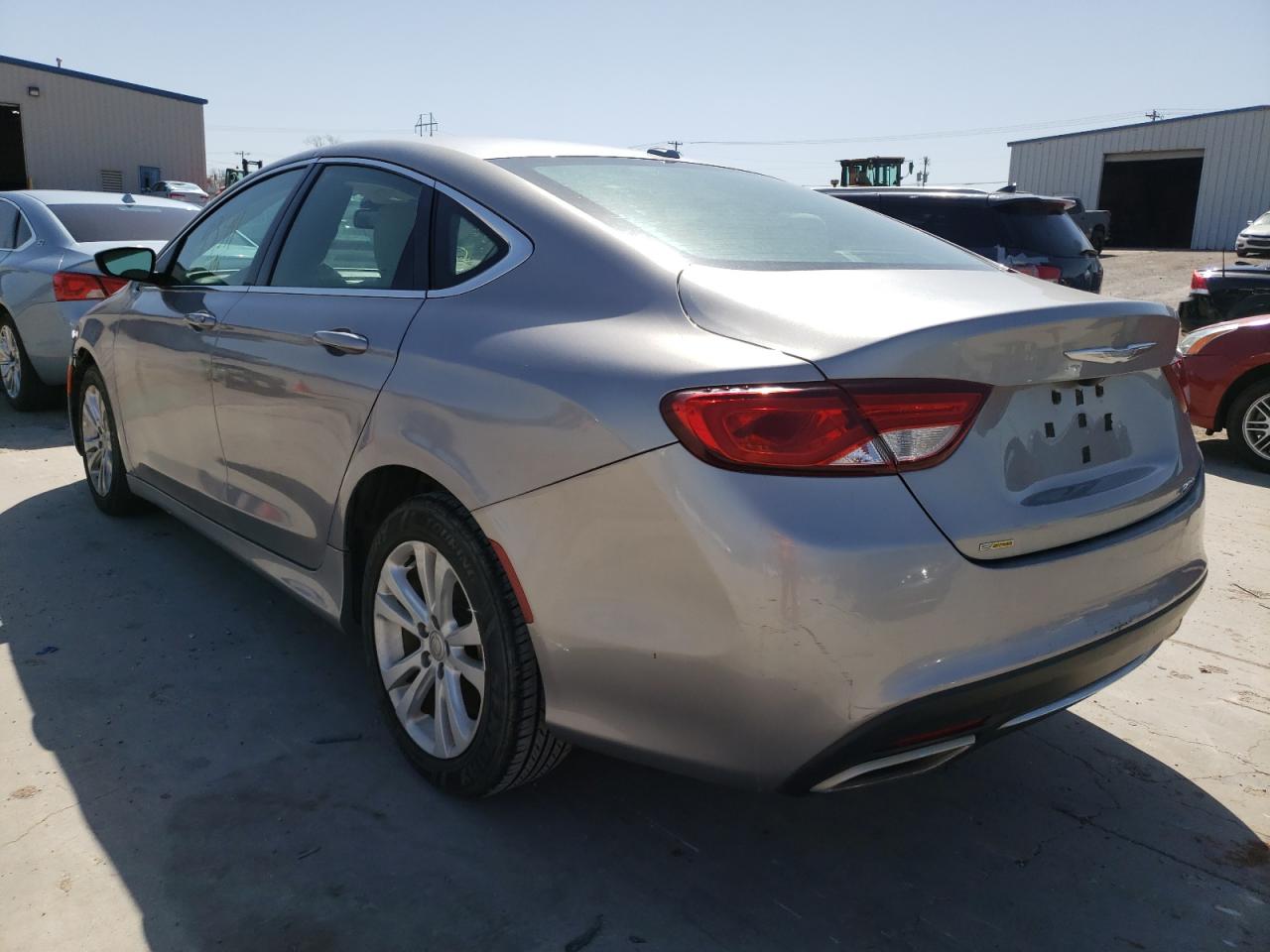 Photo 3 from auction – 2015 CHRYSLER 200 LIMITE with VIN 1C3CCCAG2FN759444