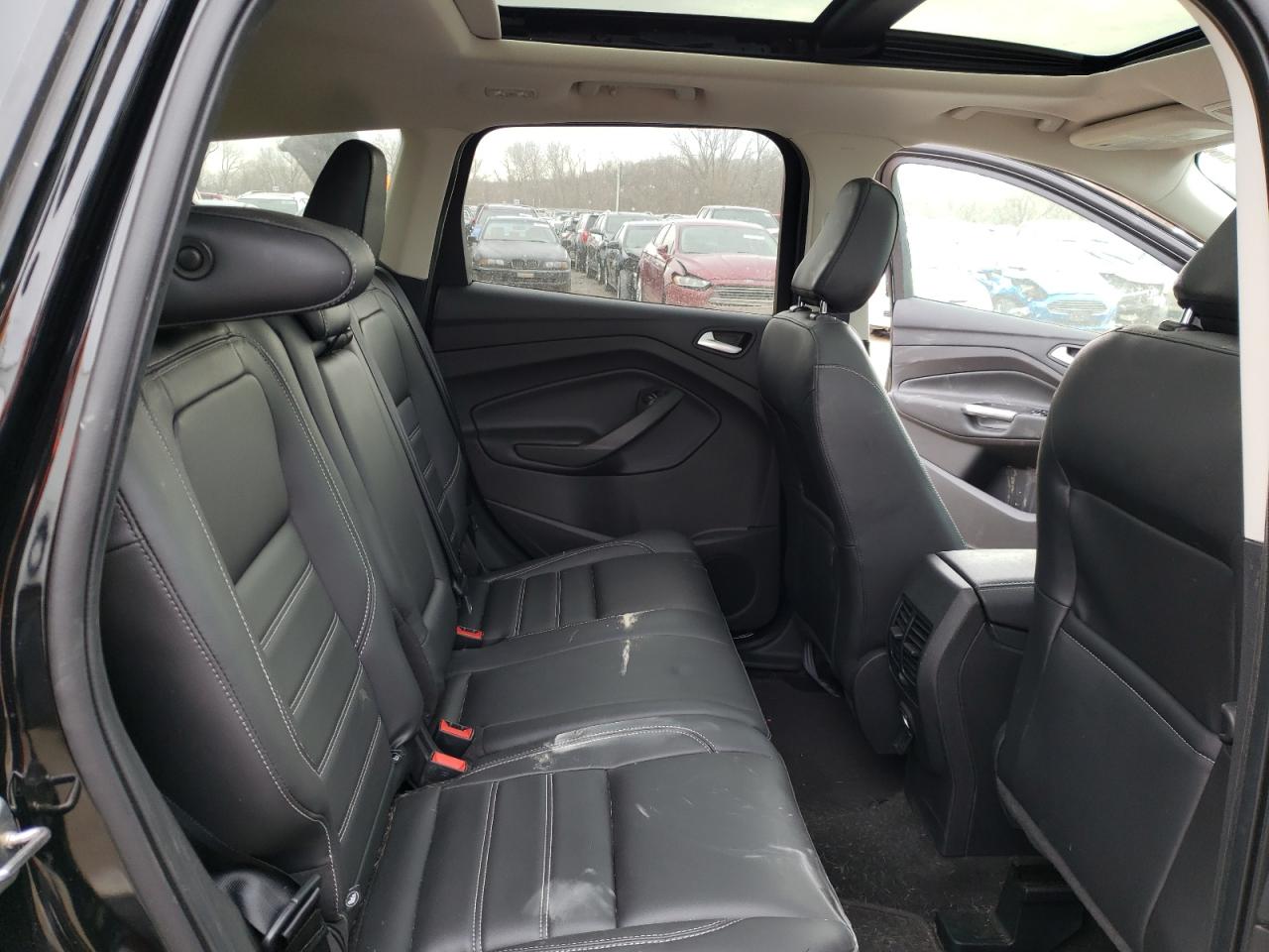 Photo 6 from auction – 2019 FORD ESCAPE SEL with VIN 1FMCU9HD9KUC53399
