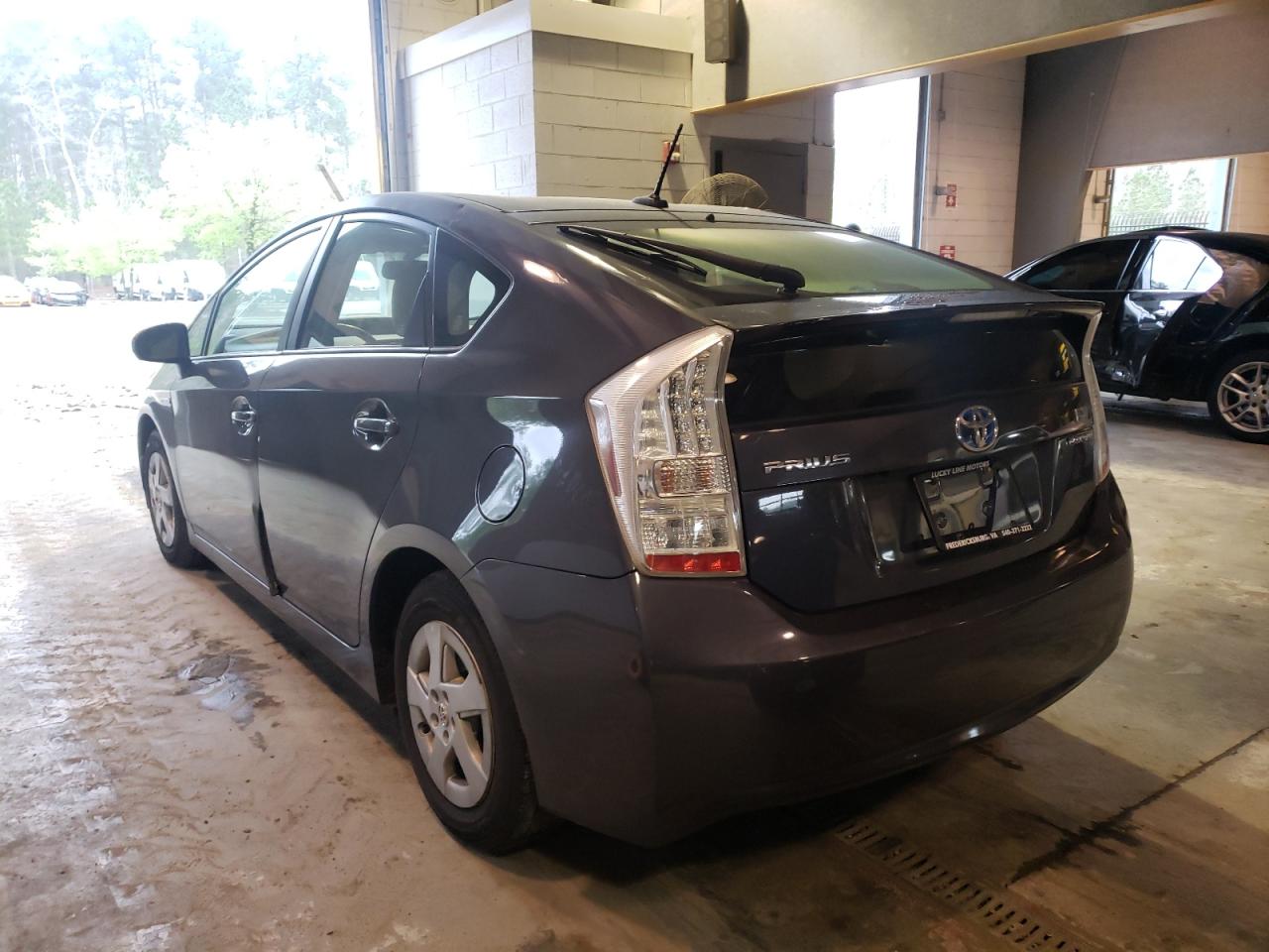 Photo 3 from auction – 2011 TOYOTA PRIUS with VIN JTDKN3DU2B0246673