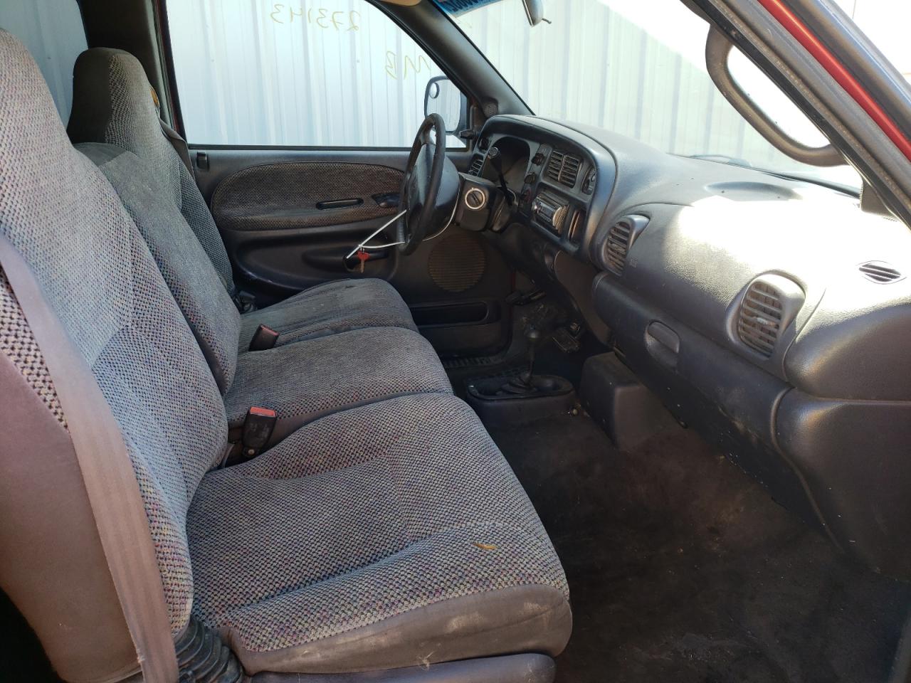Photo 5 from auction – 1999 DODGE RAM 2500 with VIN 1B7KF23W6XJ524728