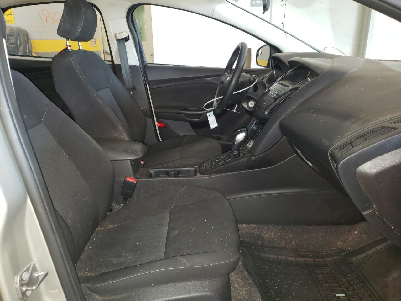Photo 5 from auction – 2015 FORD FOCUS SE with VIN 1FADP3F24FL206670