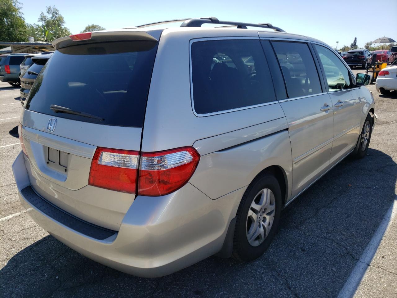 Photo 4 from auction – 2006 HONDA ODYSSEY EX with VIN 5FNRL38776B007653
