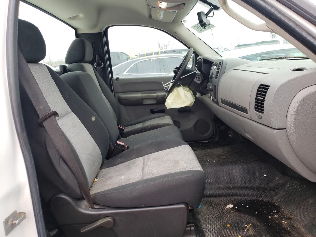 Photo 5 from auction – 2007 CHEVROLET SILVERADO with VIN 1GCEC14X77Z643655