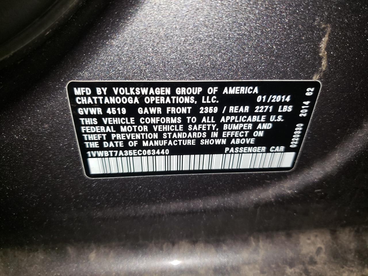 Photo 10 from auction – 2014 VOLKSWAGEN PASSAT SE with VIN 1VWBT7A35EC063440