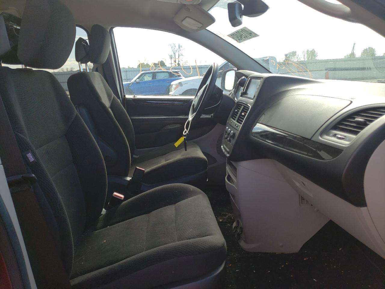 Photo 5 from auction – 2019 DODGE GRAND CARA with VIN 2C4RDGBG6KR684348