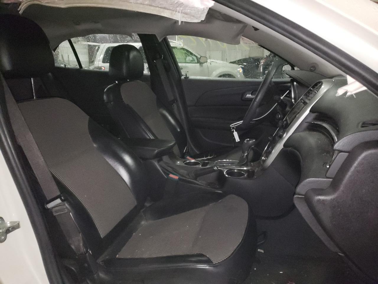 Photo 5 from auction – 2014 CHEVROLET MALIBU 1LT with VIN 1G11C5SL2EF111274