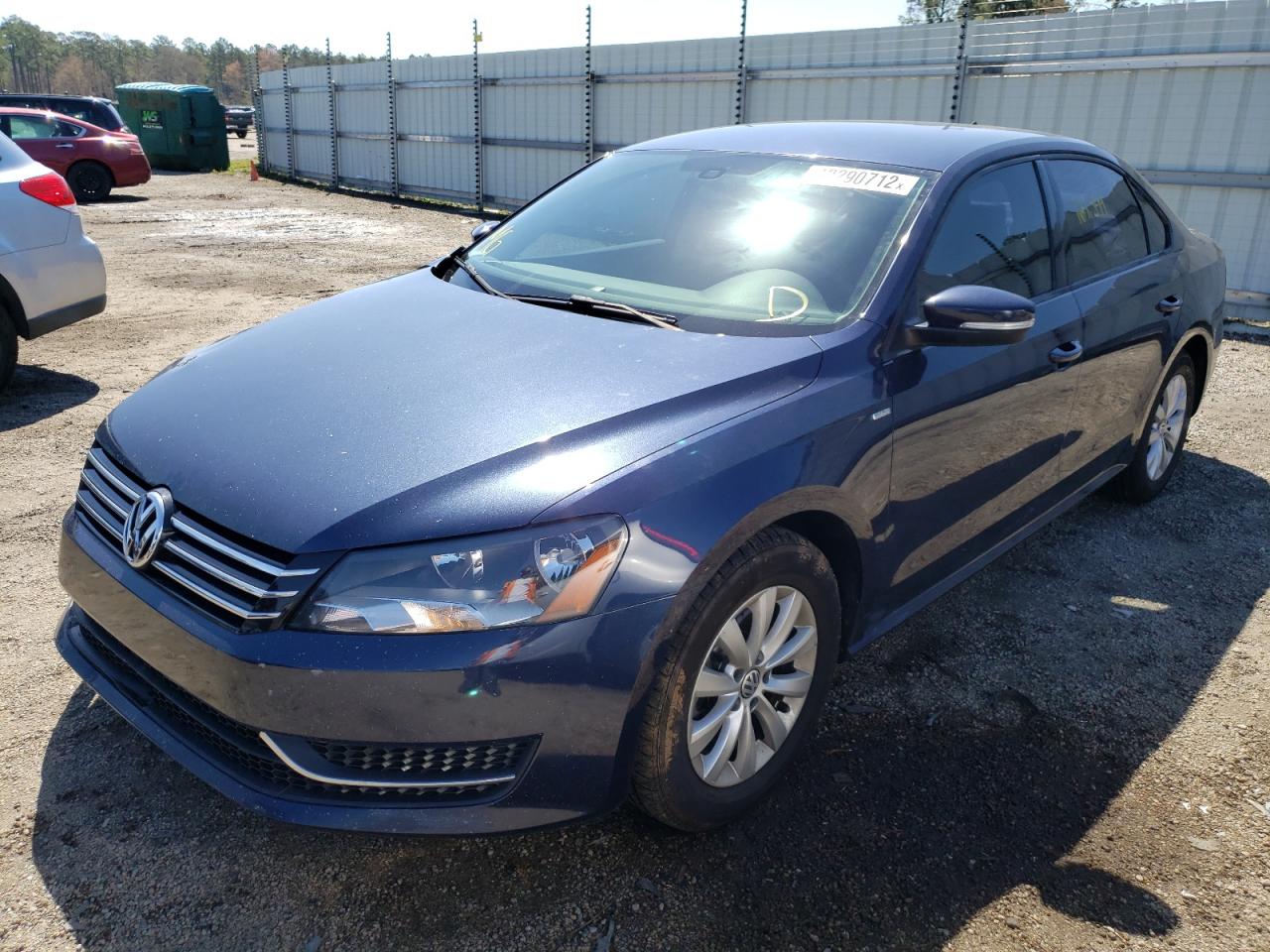 Photo 2 from auction – 2015 VOLKSWAGEN PASSAT S with VIN 1VWAT7A31FC027256