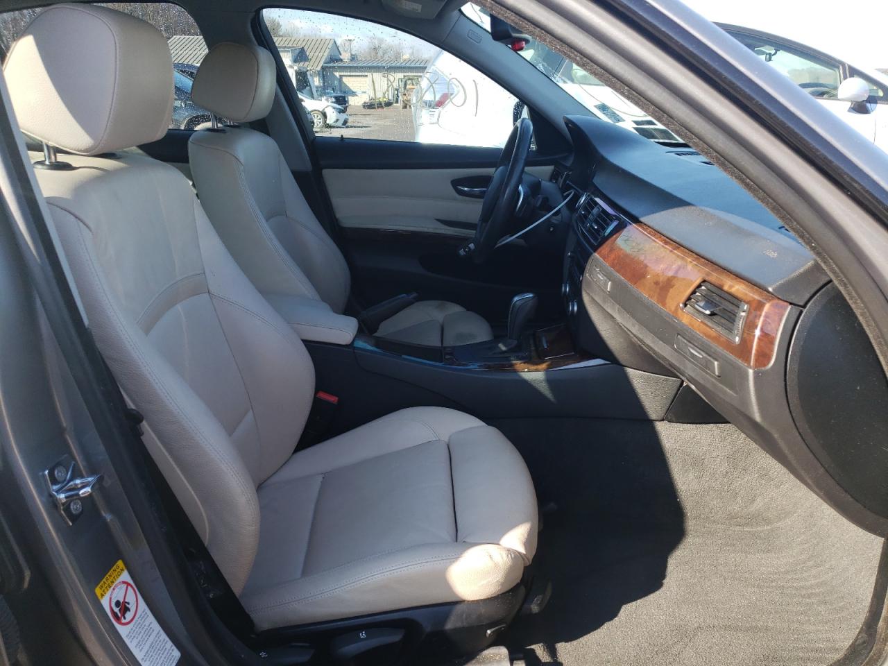 Photo 5 from auction – 2009 BMW 328 I SULE with VIN WBAPH53509A437139
