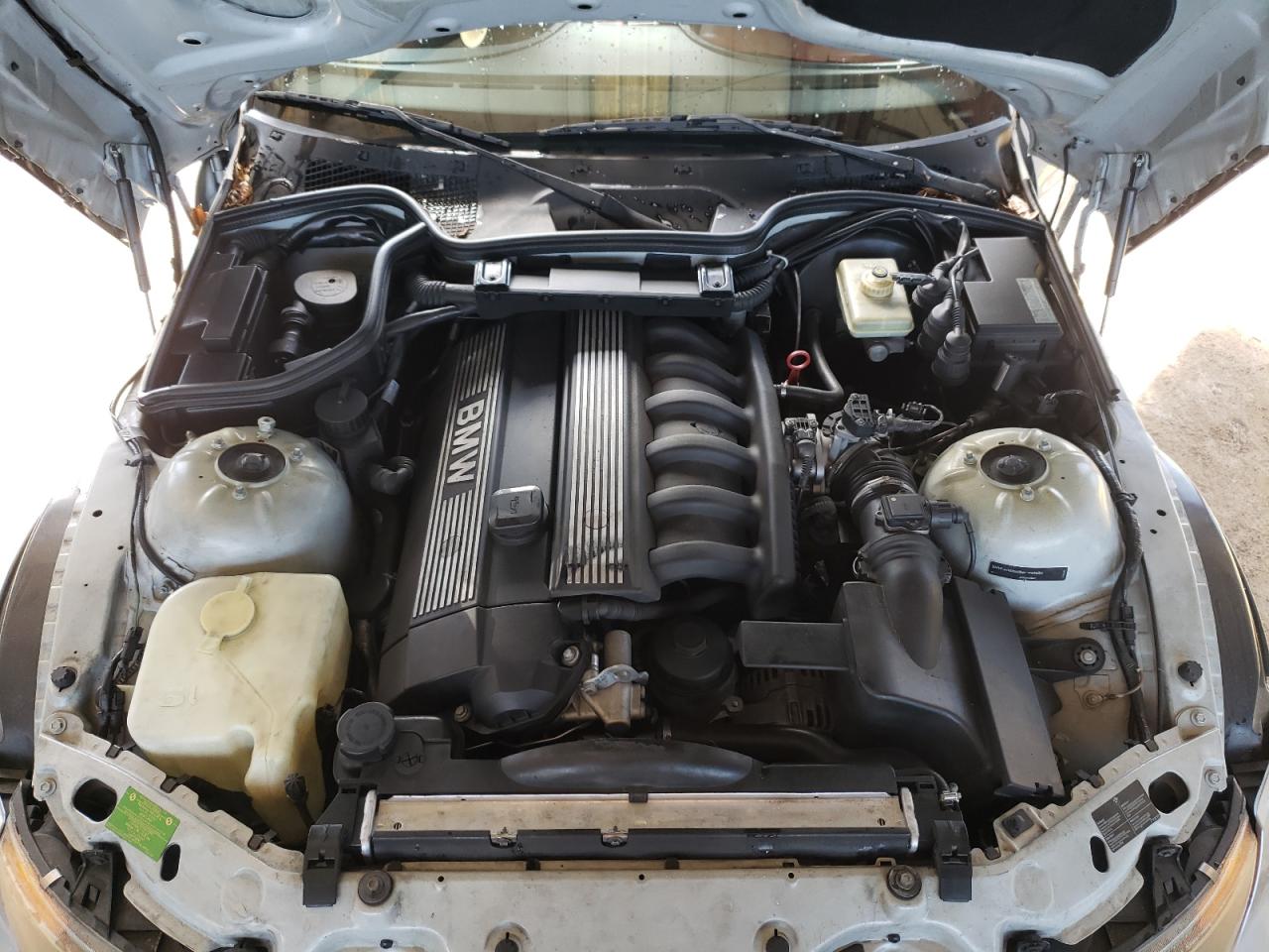 Photo 7 from auction – 1998 BMW Z3 2.8 with VIN 4USCJ3322WLB62869