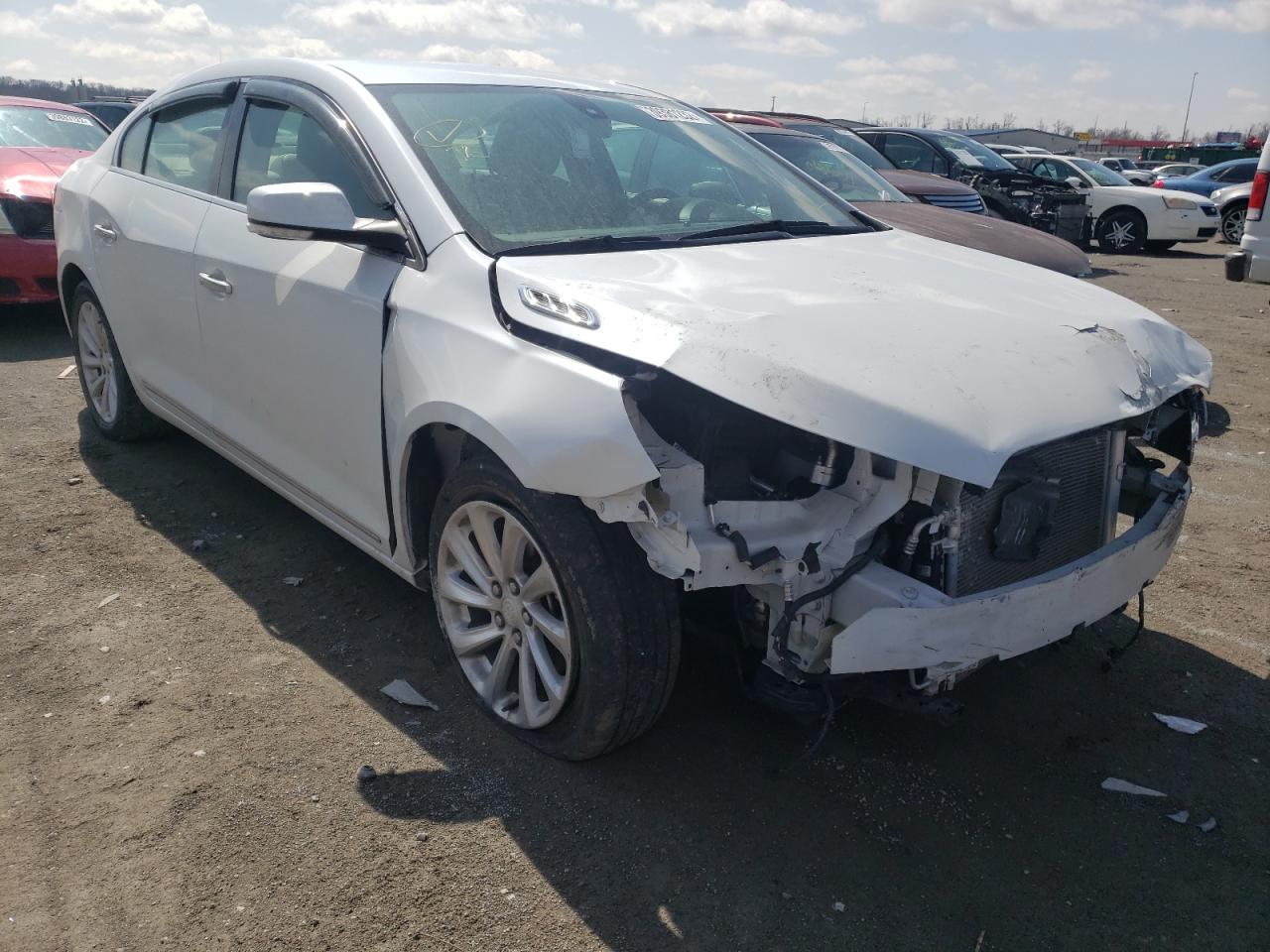 BUICK LACROSSE 2016 with VIN 1G4GB5G37GF234791 - Photo from auction