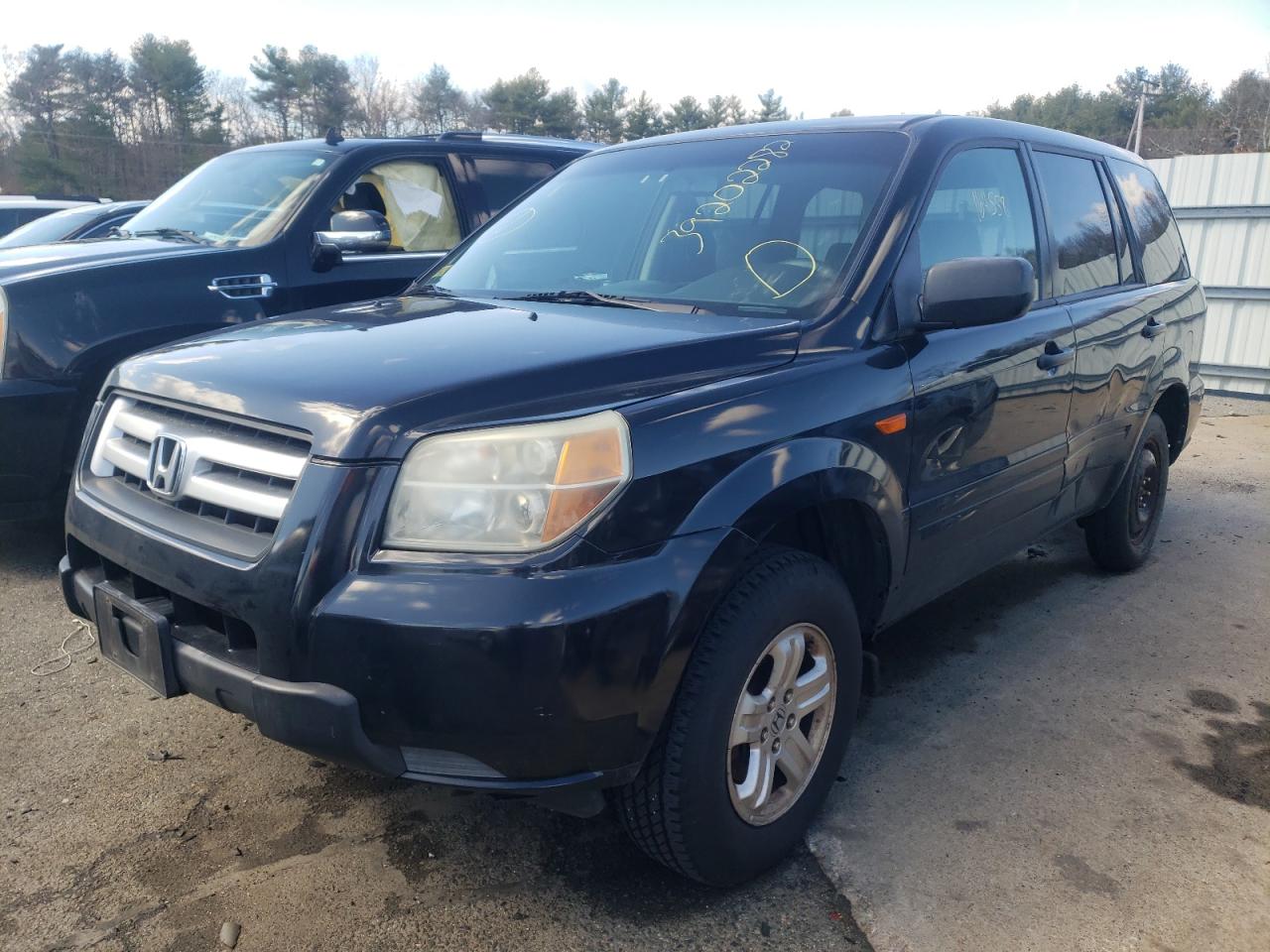 Photo 2 from auction – 2006 HONDA PILOT LX with VIN 2HKYF18146H522274