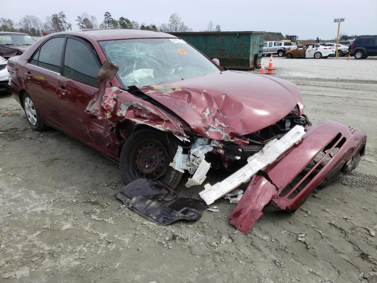 TOYOTA CAMRY LE 2004 with VIN 4T1BE32K54U341382 - Photo from auction