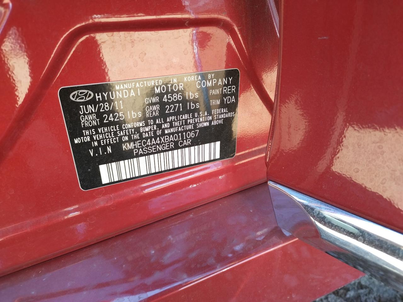 Photo 10 from auction – 2011 HYUNDAI SONATA HYB with VIN KMHEC4A4XBA011067