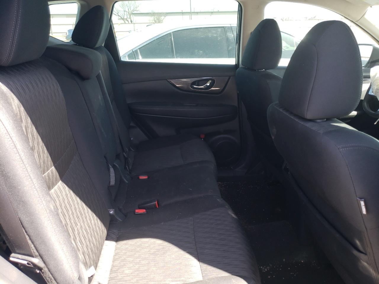 Photo 6 from auction – 2018 NISSAN ROGUE S with VIN 5N1AT2MT9JC775923