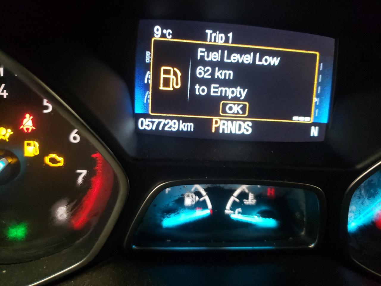Photo 8 from auction – 2018 FORD ESCAPE SEL with VIN 1FMCU9HD2JUC82581