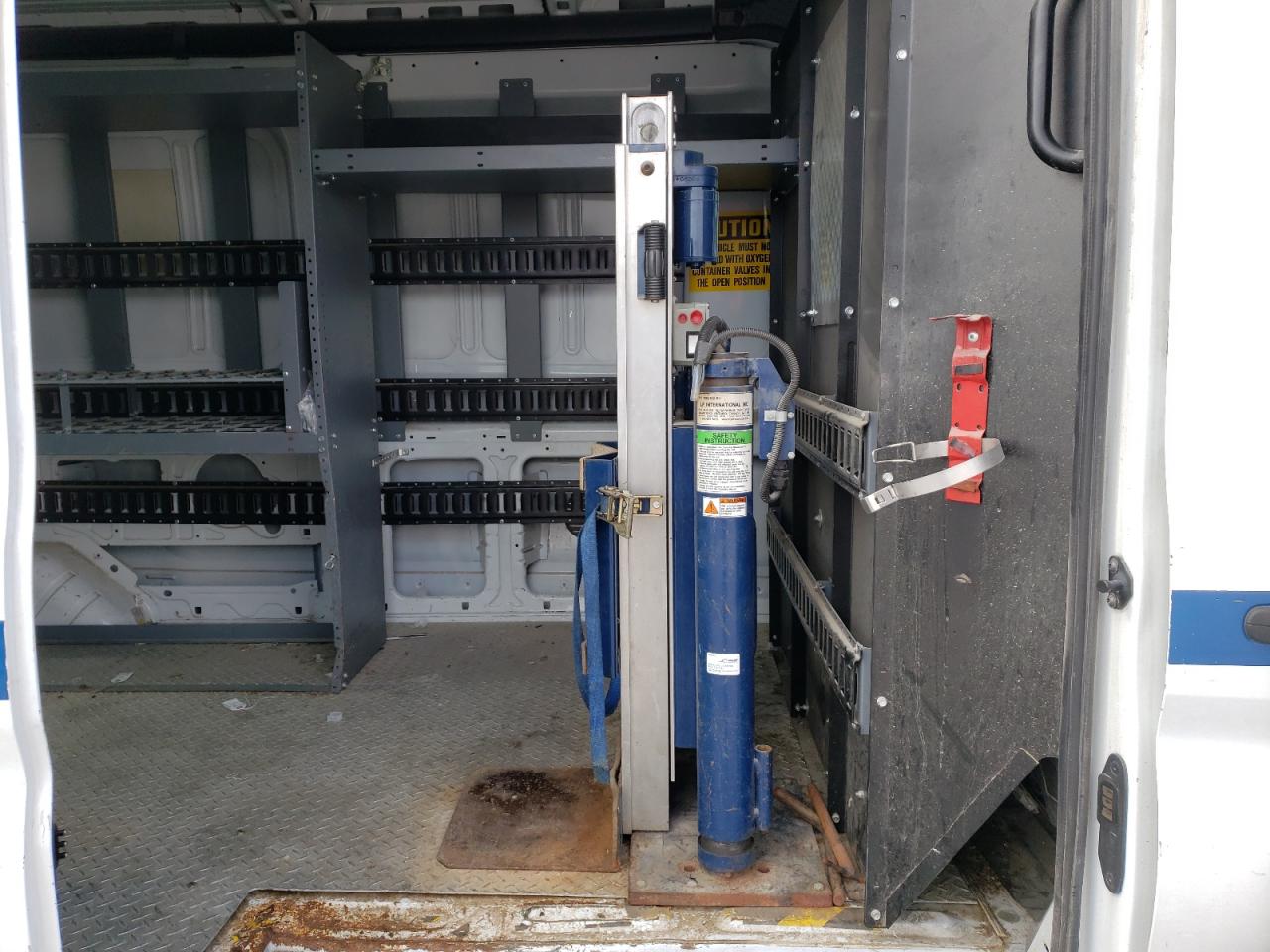 Photo 6 from auction – 2016 FORD TRANSIT T- with VIN 1FTBW2CMXGKA18196