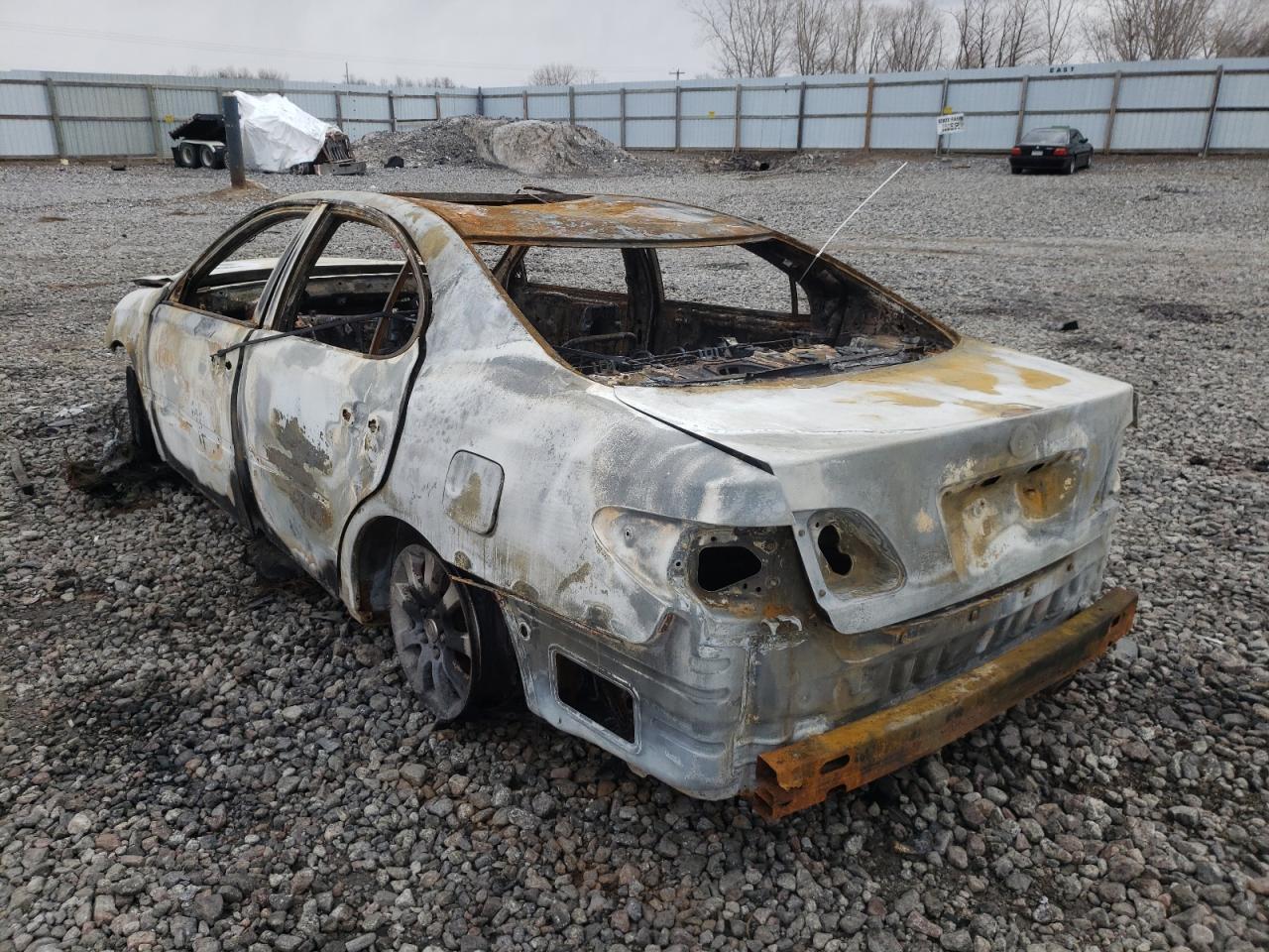 Photo 3 from auction – 2002 LEXUS ES 300 with VIN JTHBF30G120010656