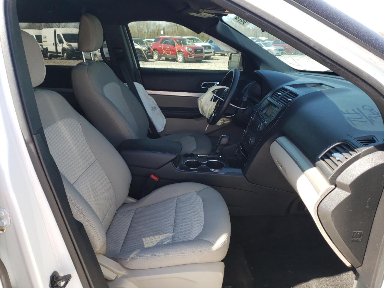 Photo 5 from auction – 2018 FORD EXPLORER with VIN 1FM5K7B8XJGB04317