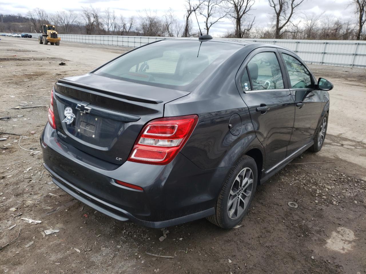 Photo 4 from auction – 2018 CHEVROLET SONIC LT with VIN 1G1JD5SG8J4108532
