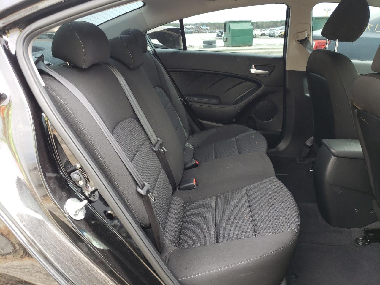 Photo 6 from auction – 2018 KIA FORTE LX with VIN 3KPFK4A75JE271491